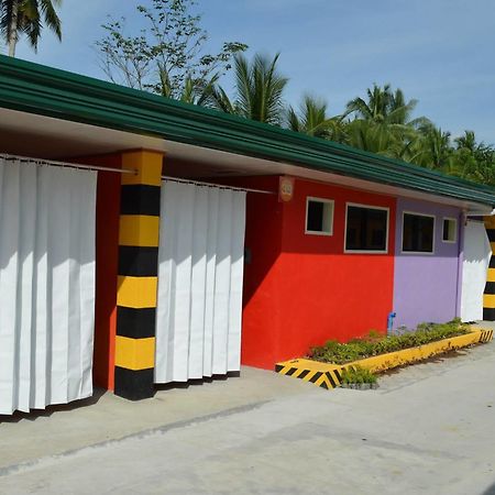 Tagum Rainbow Romanz Garden Inn מראה חיצוני תמונה